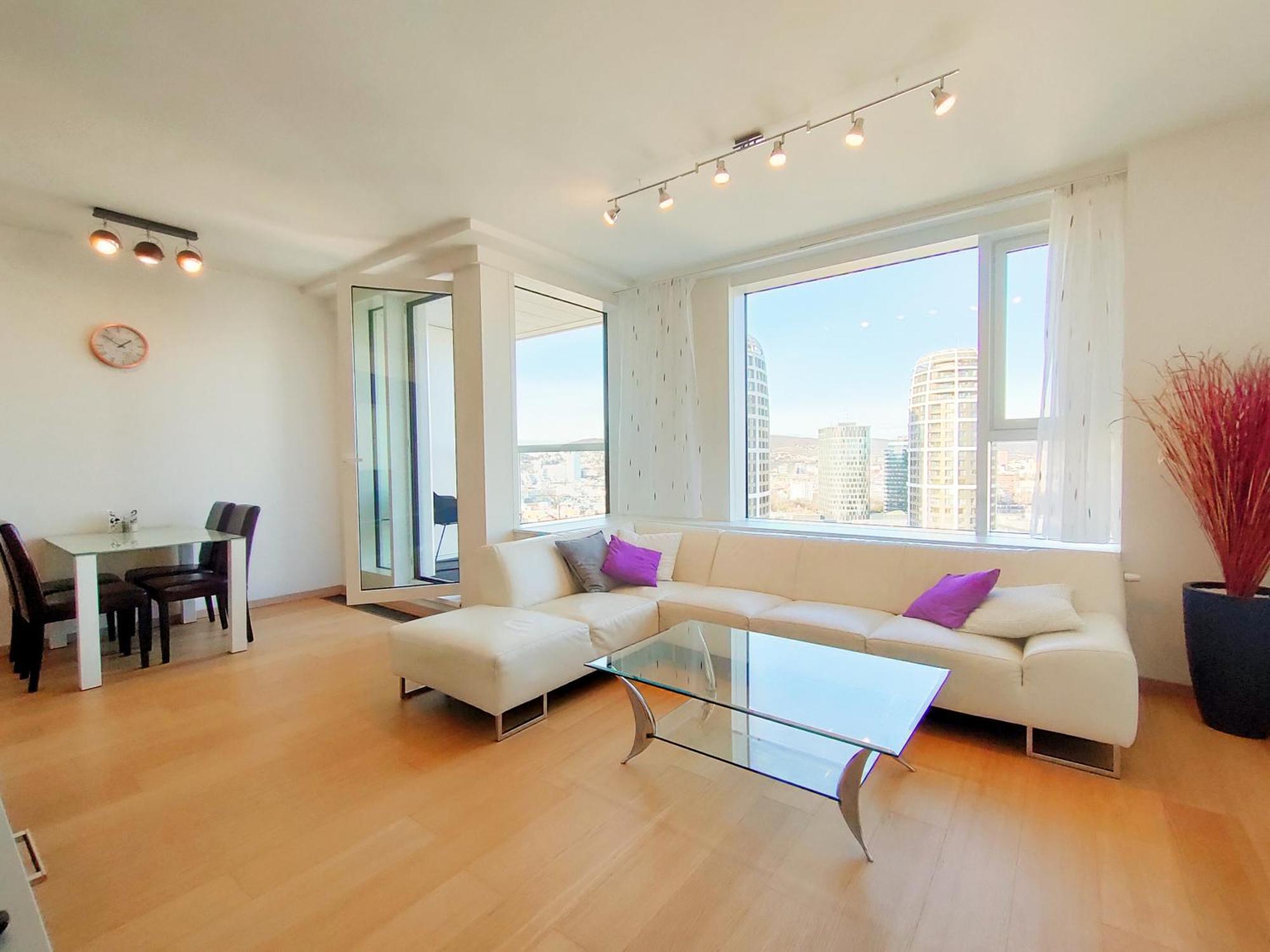 Sag Romantic 22 Floor Panorama City Free Parking Free Wifi براتسيلافا المظهر الخارجي الصورة