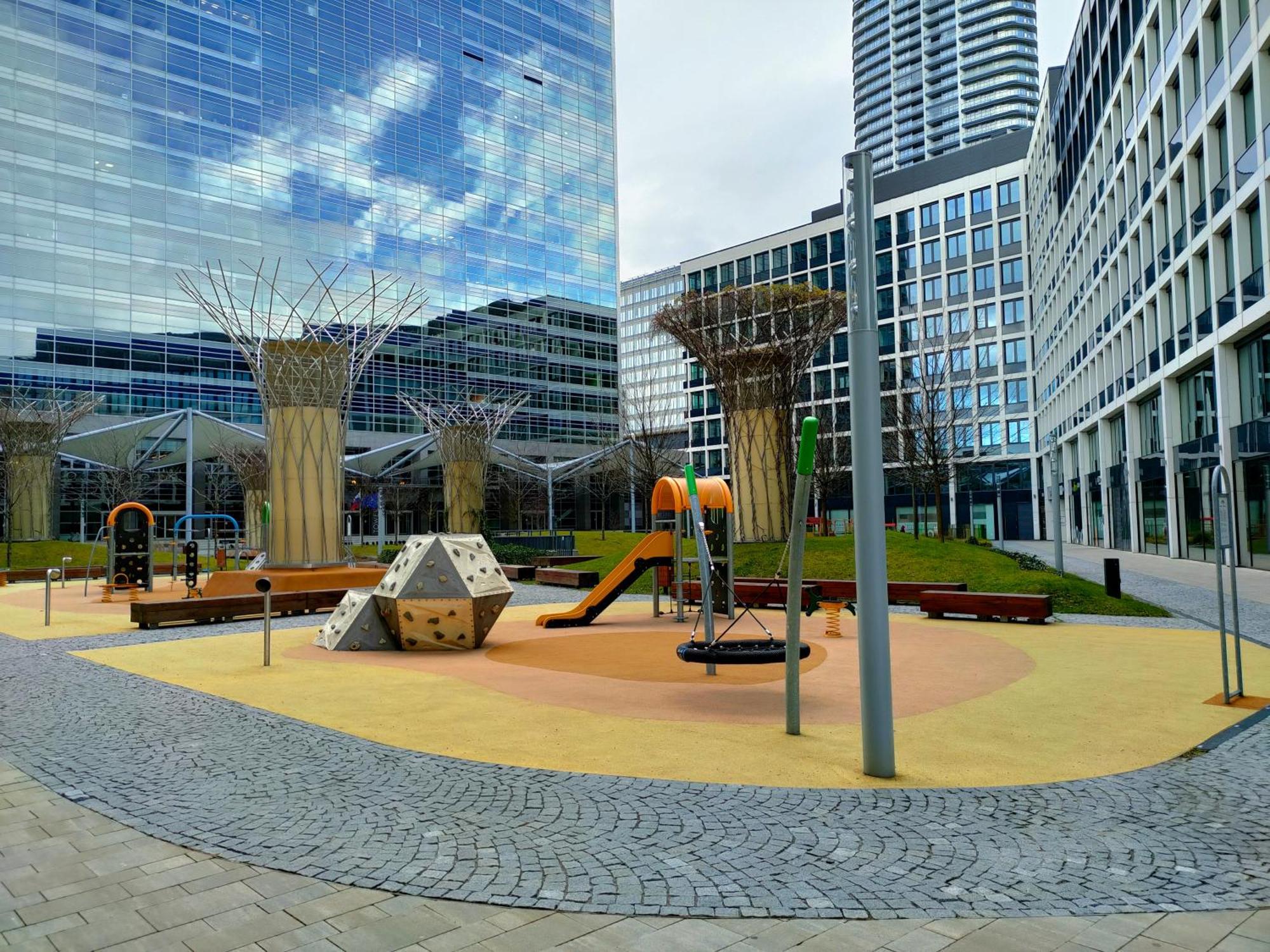 Sag Romantic 22 Floor Panorama City Free Parking Free Wifi براتسيلافا المظهر الخارجي الصورة