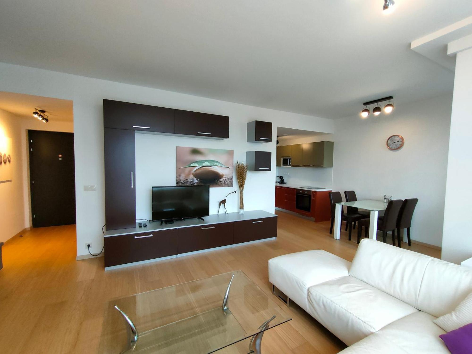 Sag Romantic 22 Floor Panorama City Free Parking Free Wifi براتسيلافا المظهر الخارجي الصورة